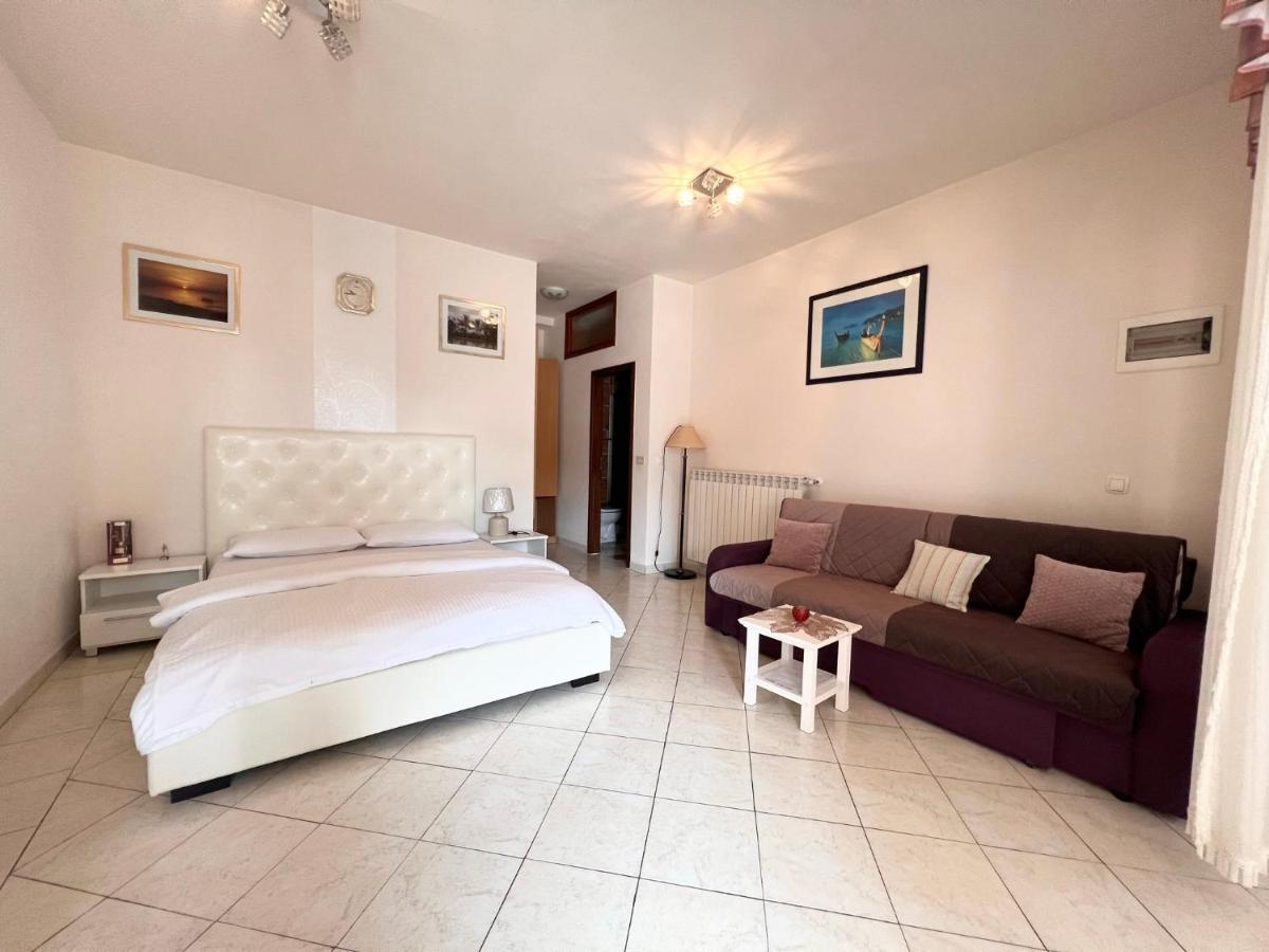 Apartments Tereza Novigrad Istria Exterior foto