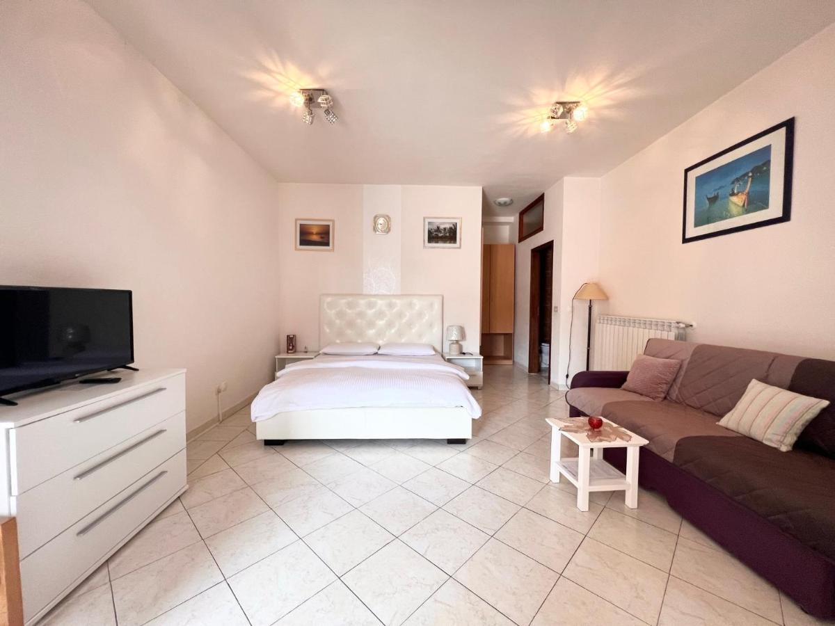 Apartments Tereza Novigrad Istria Exterior foto