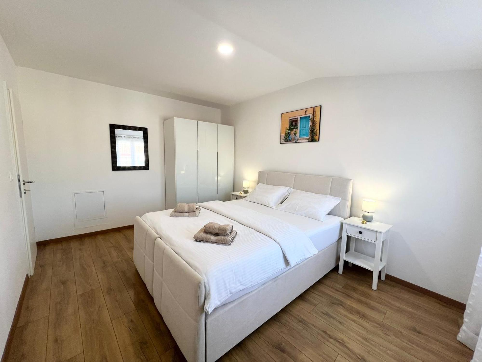 Apartments Tereza Novigrad Istria Exterior foto