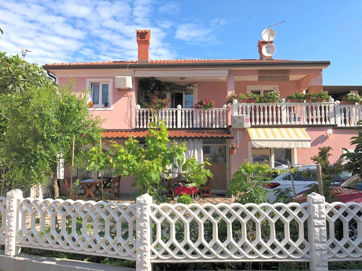 Apartments Tereza Novigrad Istria Exterior foto